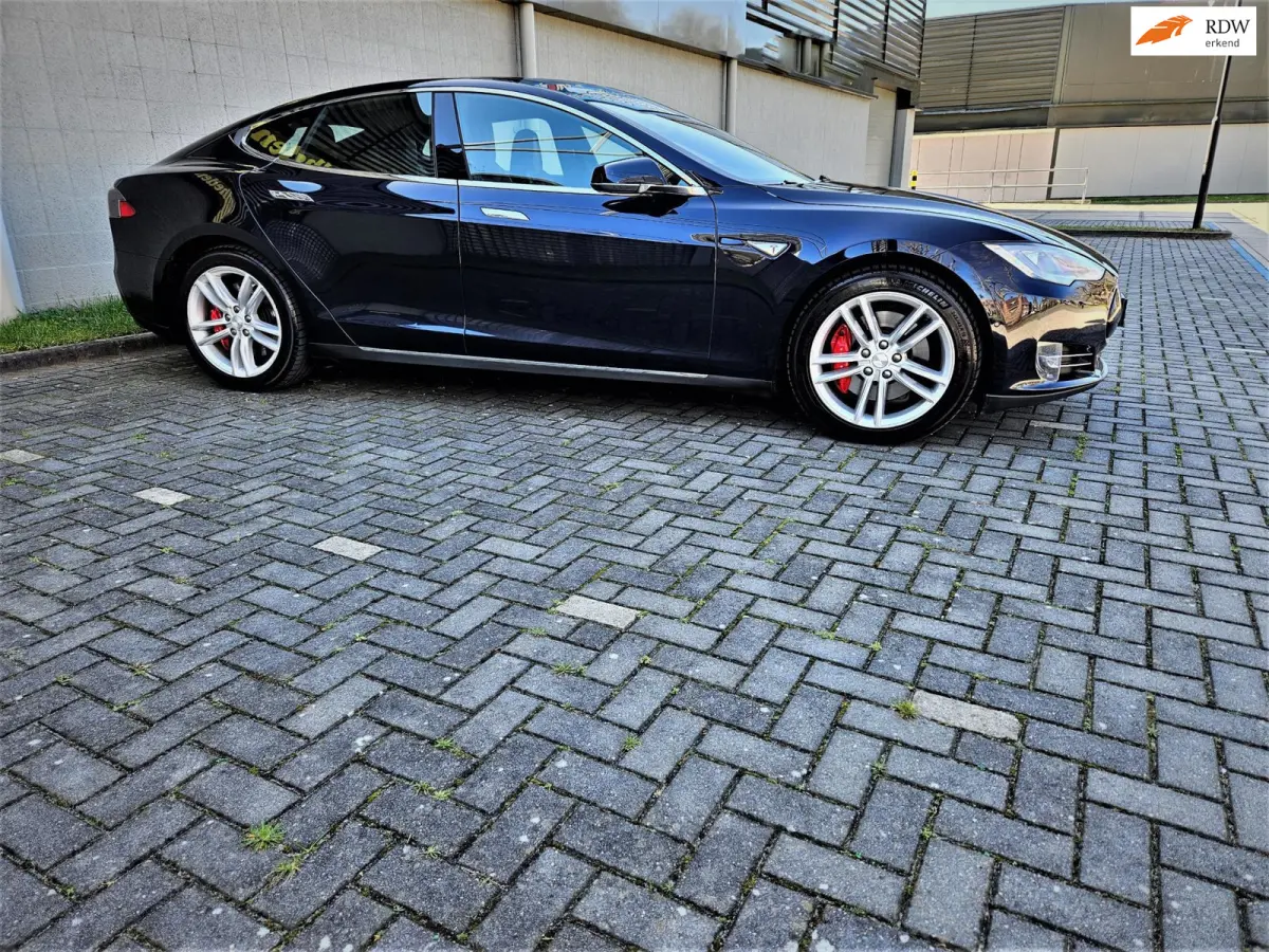 85D Performance*€ 18.950 NETTO EXPORT*700PK AUTOPILOT/PANODAK/LUCHTVERING
