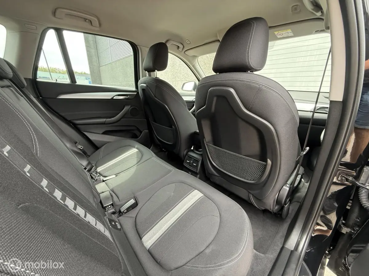 sDrive18i Executive M-sport optiek/Winterpack/Clima/PDC