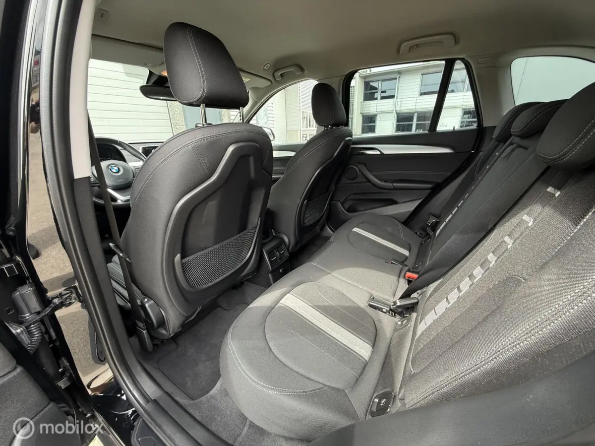 sDrive18i Executive M-sport optiek/Winterpack/Clima/PDC