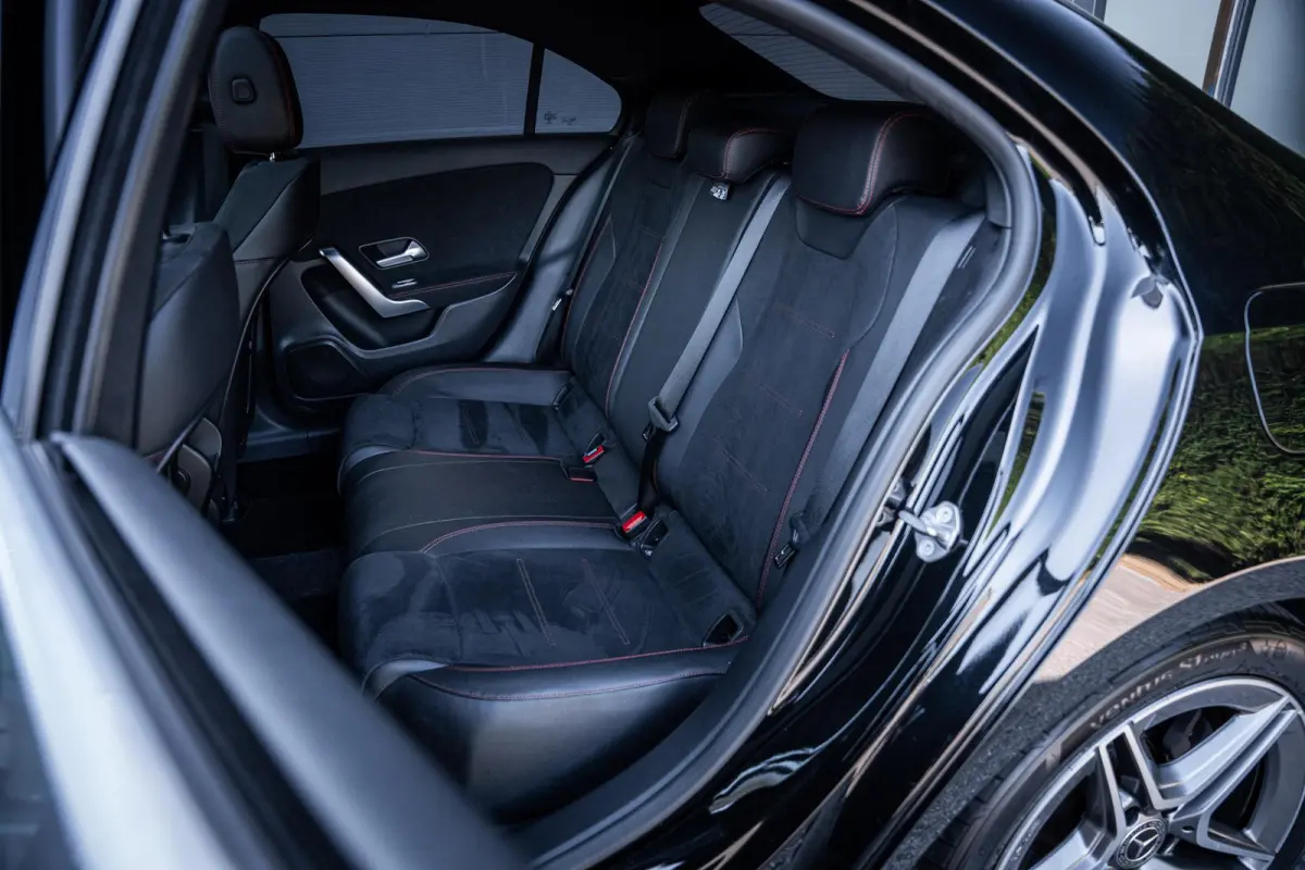 200 AMG Launch Edition |Pano-dak|Sfeerverl.|Camera|Dealer-onderhouden