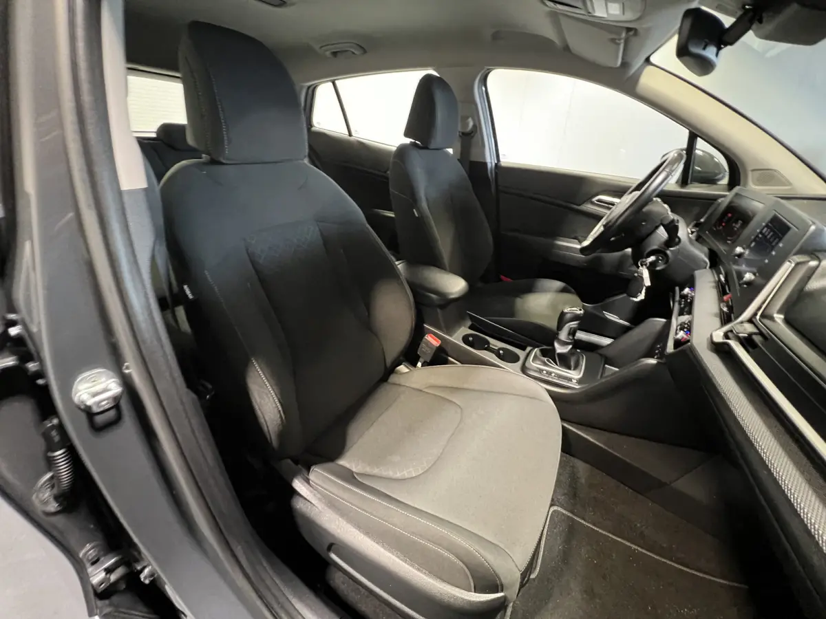 1.6 T-GDi MHEV DynamicLine | Navigatie/Android/Apple Carplay | LMV 17" | Cruise Control Adaptief | Achteruitrijcamera | Airco |