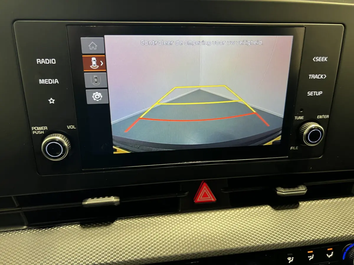 1.6 T-GDi MHEV DynamicLine | Navigatie/Android/Apple Carplay | LMV 17" | Cruise Control Adaptief | Achteruitrijcamera | Airco |
