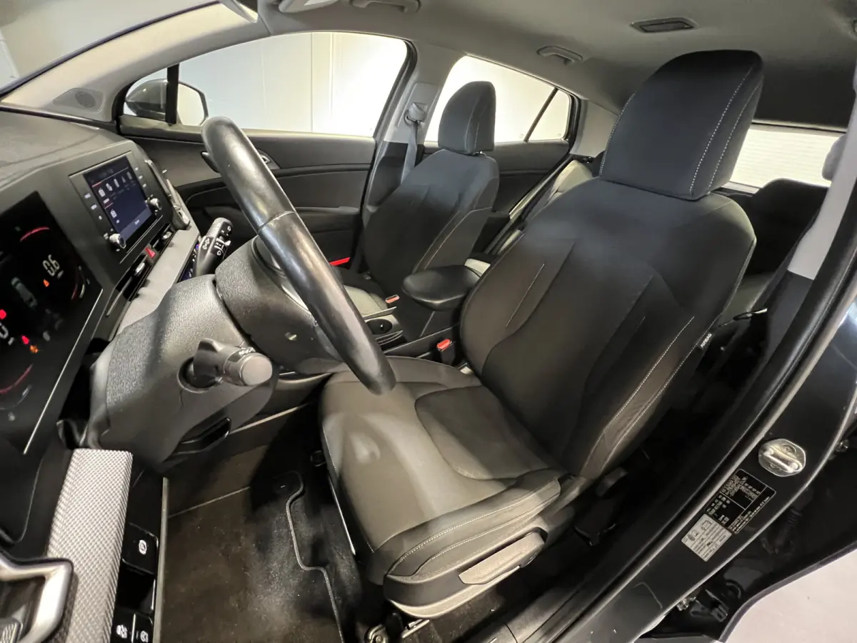 1.6 T-GDi MHEV DynamicLine | Navigatie/Android/Apple Carplay | LMV 17" | Cruise Control Adaptief | Achteruitrijcamera | Airco |