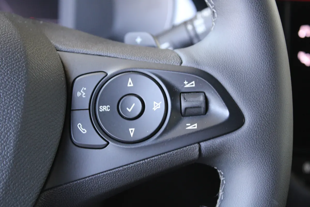 1.2 GS Line | Dodehoek-detectie | Keyless start & Keyless entry | Achterijcamera | Stoelverwarming |