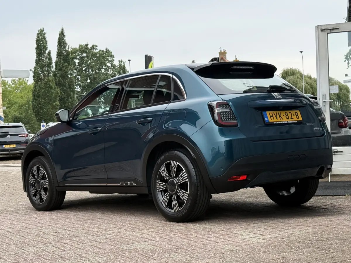 1.2 Hybrid Pop. | AUTOMAAT | NAVI | CAMERA | CRUISE | VOL LED |