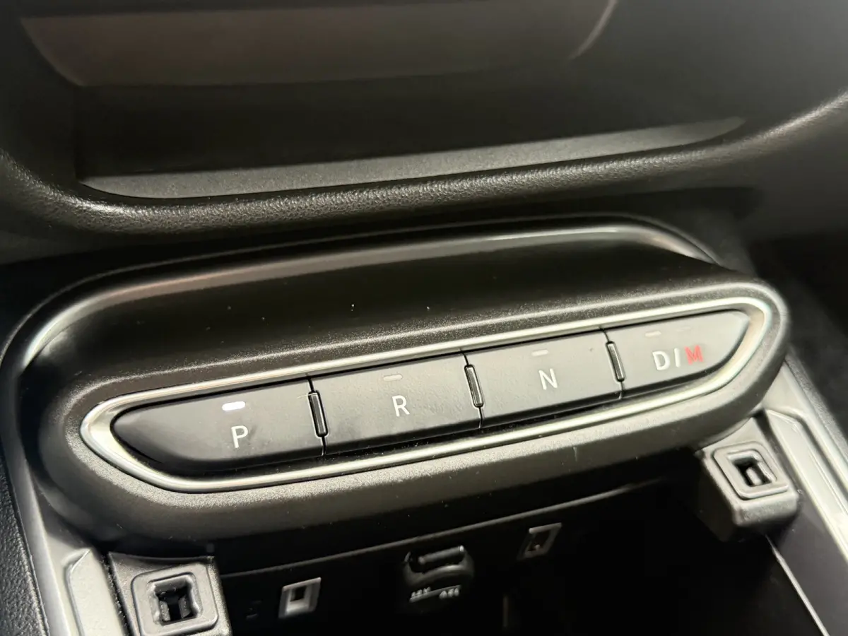 1.2 Hybrid Pop | AUTOMAAT | NAVI | CAMERA | CRUISE | VOL LED |