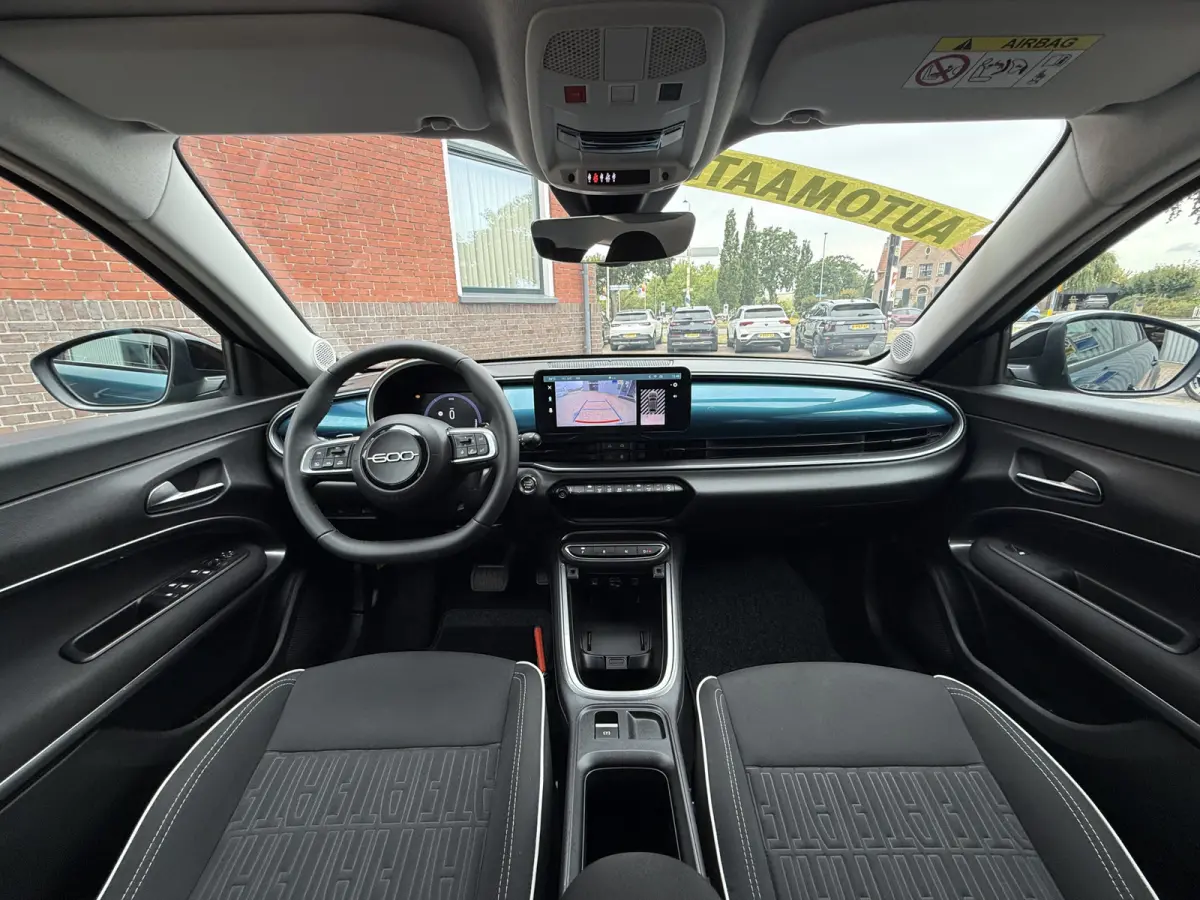 1.2 Hybrid Pop | AUTOMAAT | NAVI | CAMERA | CRUISE | VOL LED |
