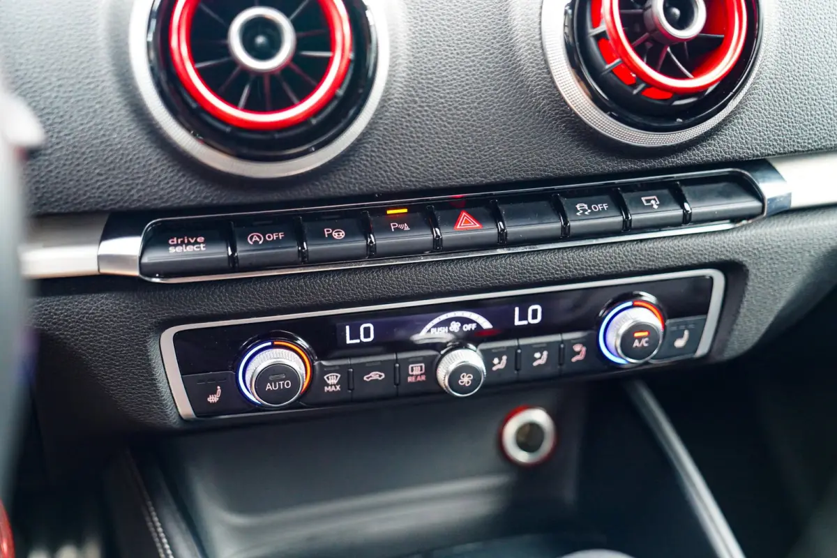 2.0 TFSI S3 quattro | Bang & Olufsen | Stoelverwarming | RS Zetels | Adaptief Cruise Control
