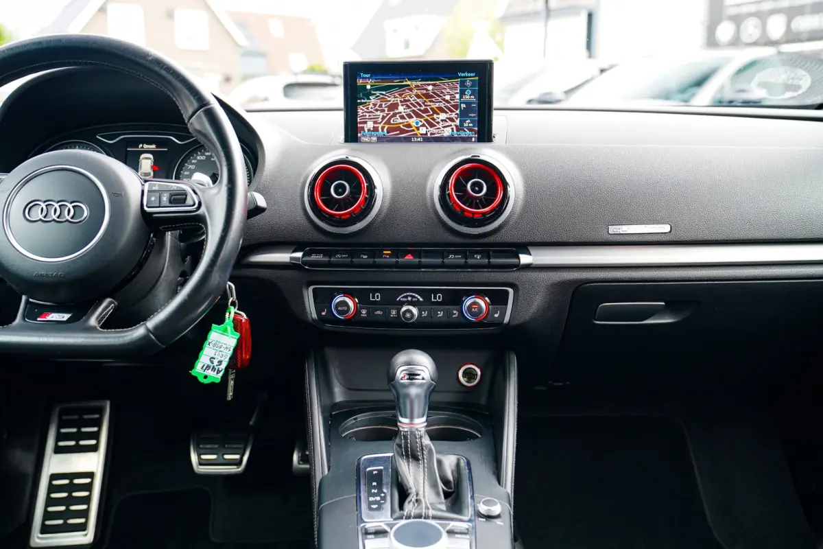 2.0 TFSI S3 quattro | Bang & Olufsen | Stoelverwarming | RS Zetels | Adaptief Cruise Control