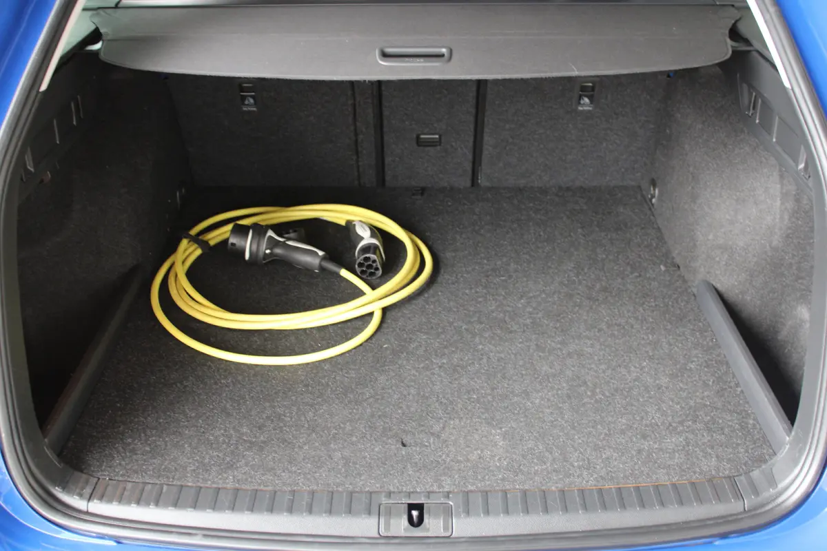 1.4 TSI iV PHEV Business Edition | Climate control | Parkeersensoren voor en achter | Keyless start |