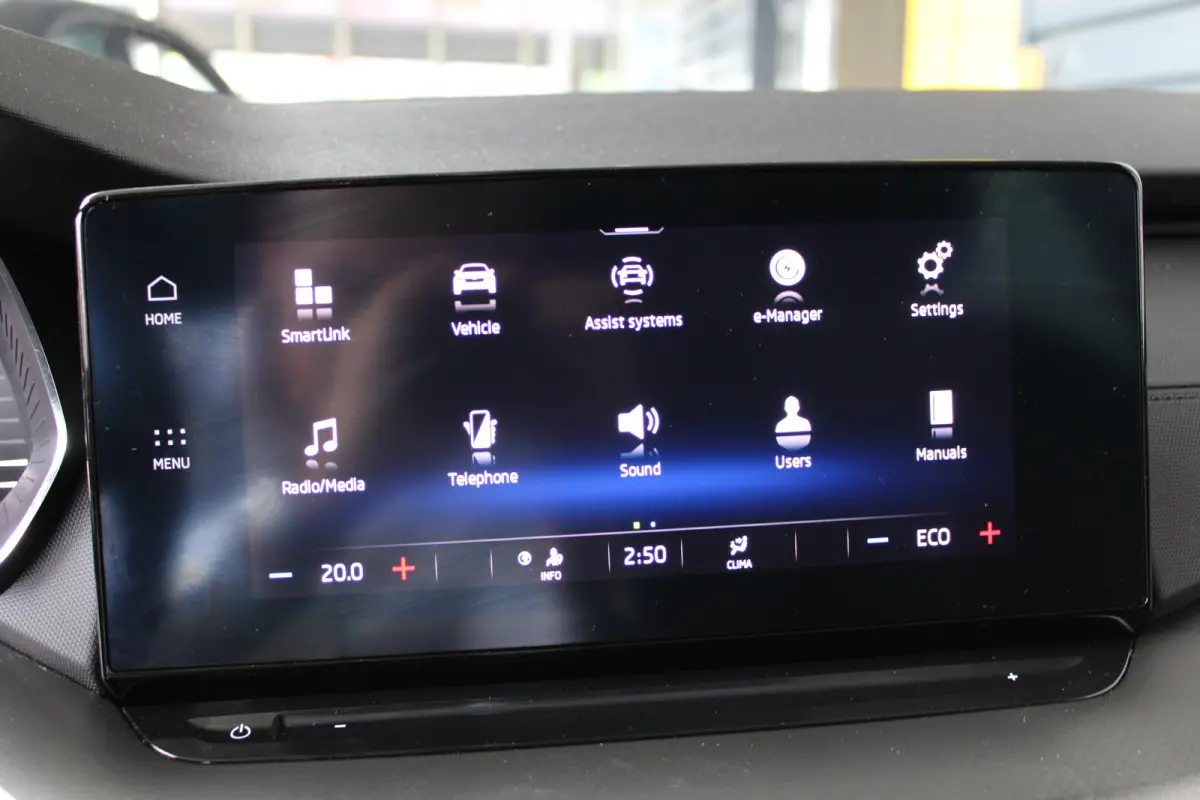 1.4 TSI iV PHEV Business Edition | Climate control | Parkeersensoren voor en achter | Keyless start |