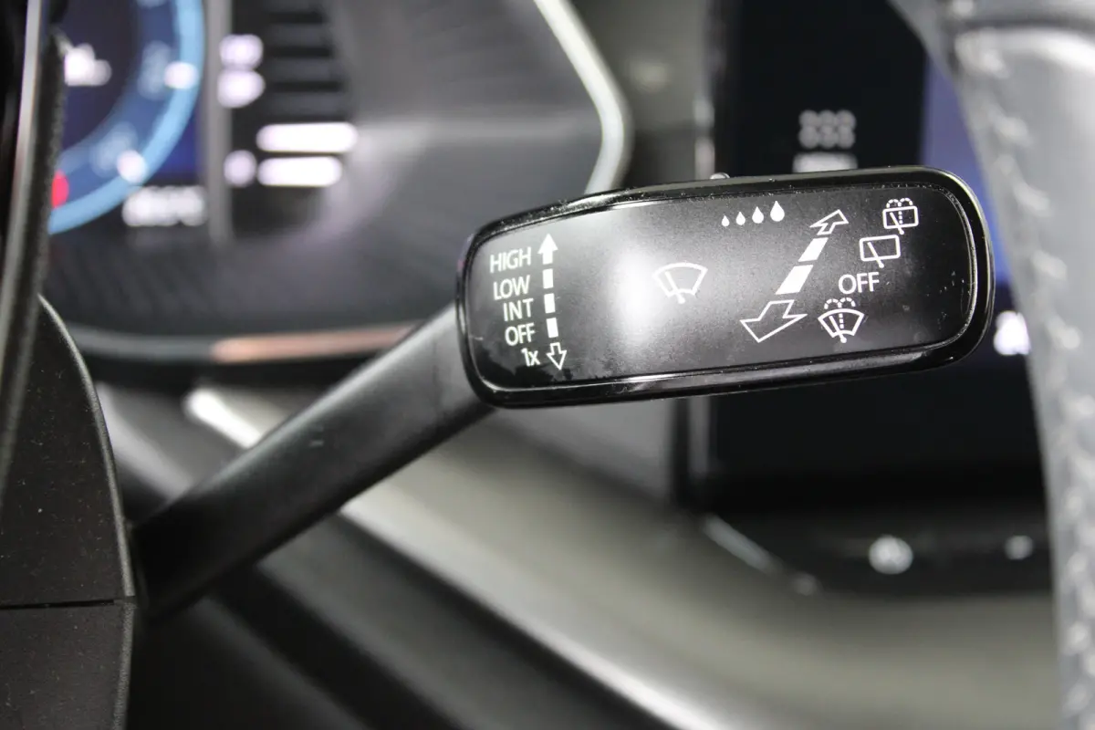 1.4 TSI iV PHEV Business Edition | Climate control | Parkeersensoren voor en achter | Keyless start |