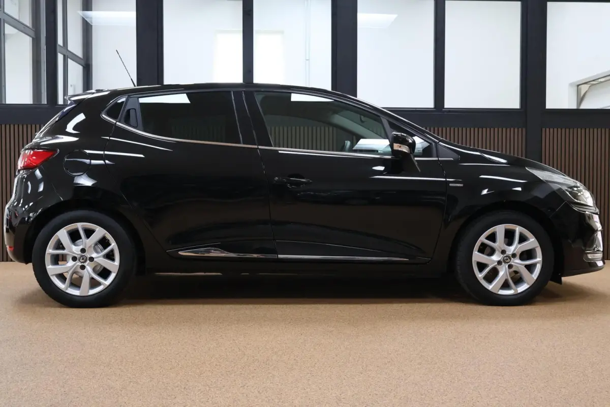0.9 TCe Limited Compact, compleet en verrassend luxe!