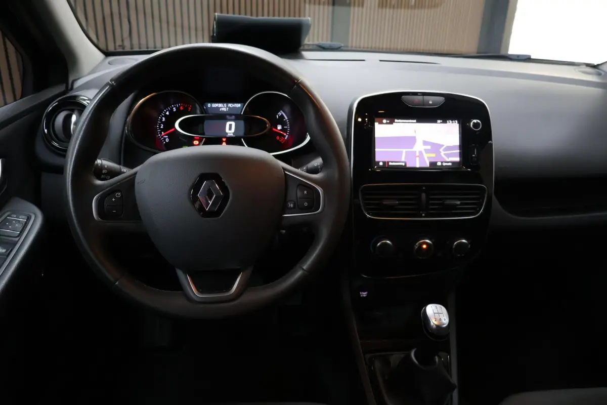 0.9 TCe Limited Compact, compleet en verrassend luxe!
