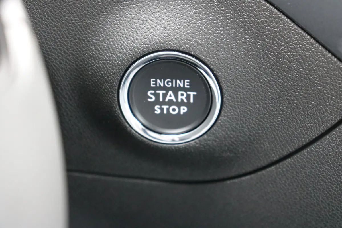 1.2 Turbo Elegance | Camera | Navi | PDC V+A | Alcantara bekleding |