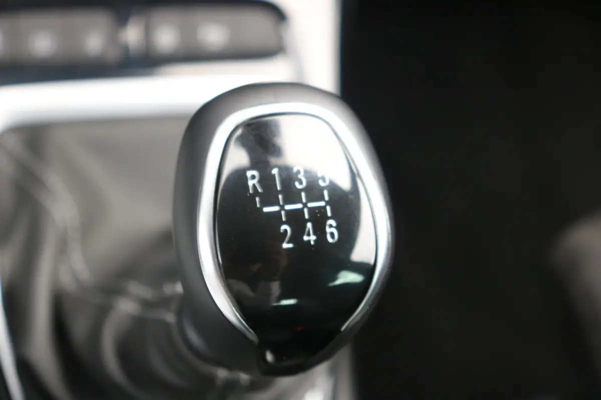 1.2 Turbo Elegance | Camera | Navi | PDC V+A | Alcantara bekleding |
