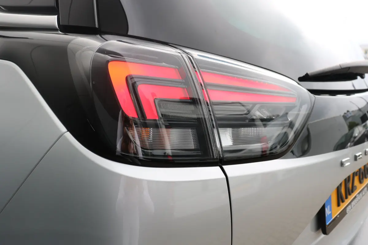 1.2 Turbo Elegance | Camera | Navi | PDC V+A | Alcantara bekleding |