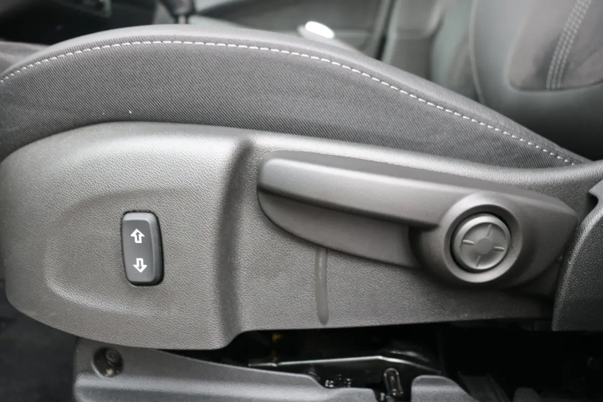 1.2 Turbo Elegance | Camera | Navi | PDC V+A | Alcantara bekleding |