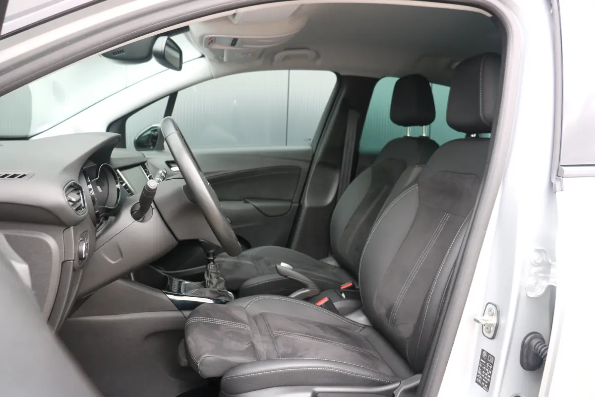 1.2 Turbo Elegance | Camera | Navi | PDC V+A | Alcantara bekleding |