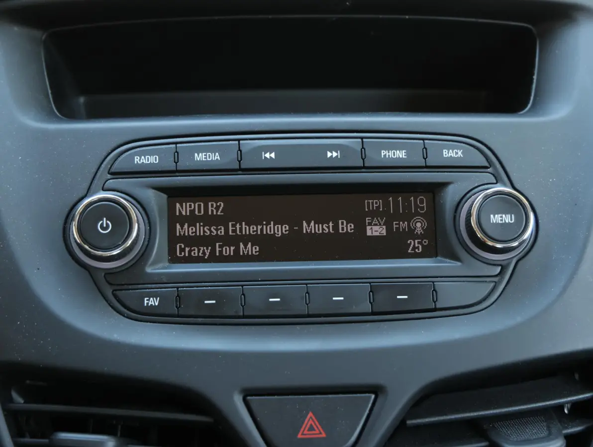 1.0 75pk 120 Jaar Edition | Airco | Parkeersensoren | Cruise Control | Licht metalen velgen
