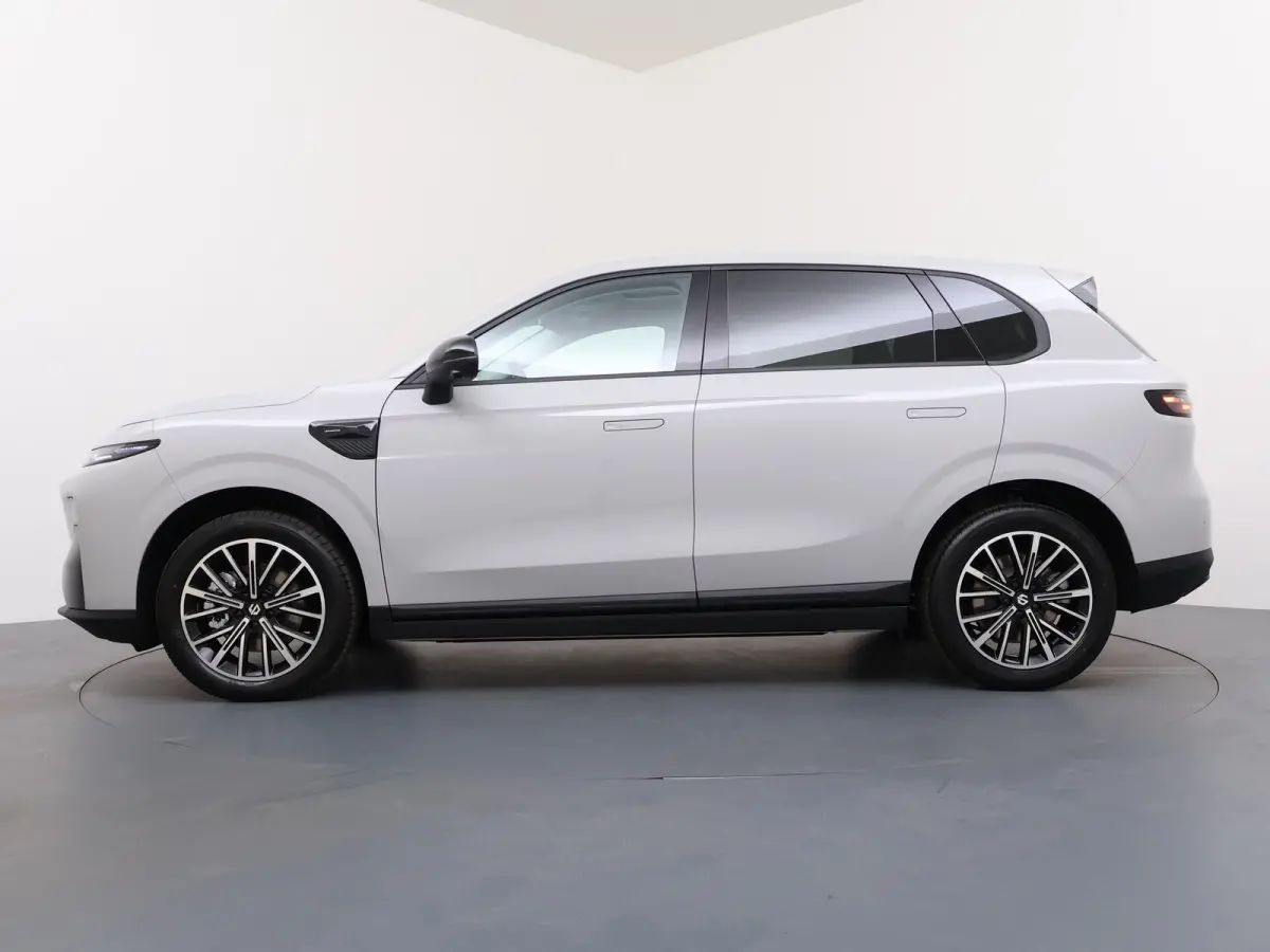 Design ProMax 67.1 kWh | €1000,- korting !! | Vanaf €499,- Private Lease per maand ! | Achteruitrijcamera | Apple Carplay/Android Auto|telefoonintegratie premium | Bestuurdersstoel verwa
