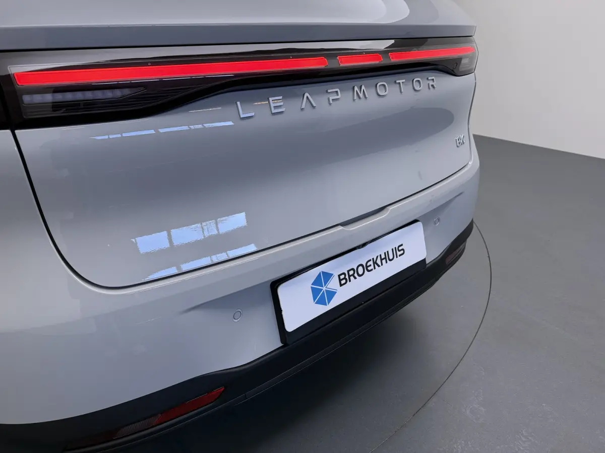 Design ProMax 67.1 kWh | €1000,- korting !! | Vanaf €499,- Private Lease per maand ! | Achteruitrijcamera | Apple Carplay/Android Auto|telefoonintegratie premium | Bestuurdersstoel verwa