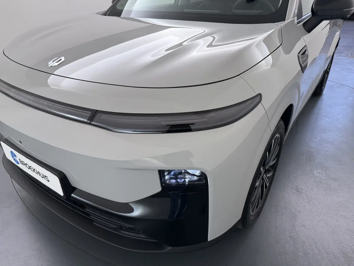 Design ProMax 67.1 kWh | €1000,- korting !! | Vanaf €499,- Private Lease per maand ! | Achteruitrijcamera | Apple Carplay/Android Auto|telefoonintegratie premium | Bestuurdersstoel verwa