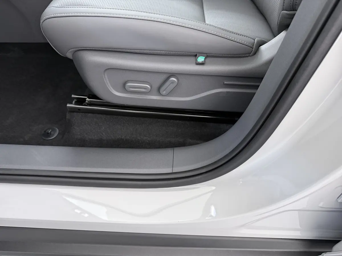Design ProMax 67.1 kWh | €1000,- korting !! | Vanaf €499,- Private Lease per maand ! | Achteruitrijcamera | Apple Carplay/Android Auto|telefoonintegratie premium | Bestuurdersstoel verwa