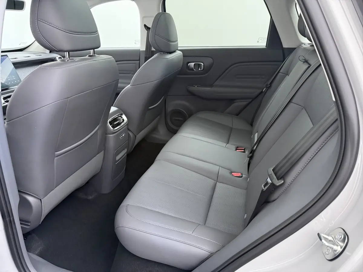 Design ProMax 67.1 kWh | €1000,- korting !! | Vanaf €499,- Private Lease per maand ! | Achteruitrijcamera | Apple Carplay/Android Auto|telefoonintegratie premium | Bestuurdersstoel verwa