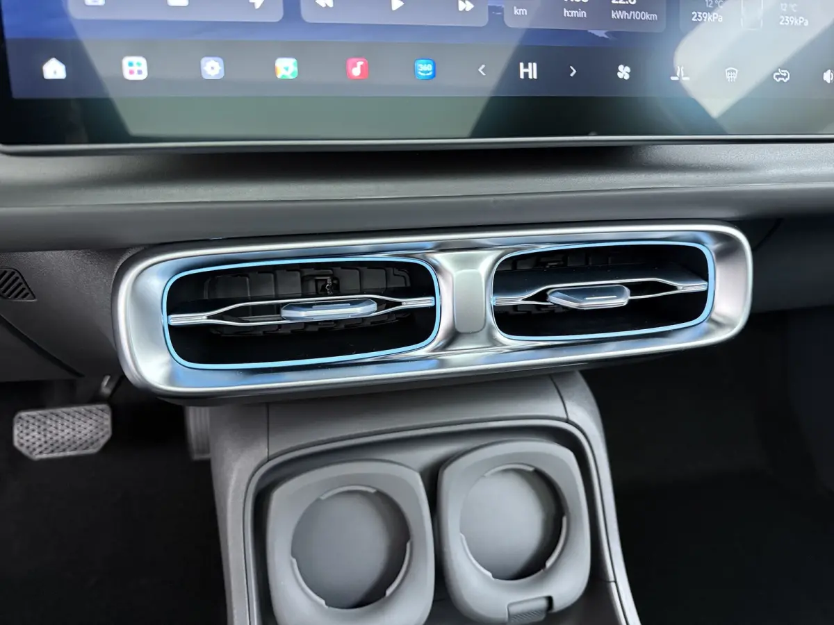 Design ProMax 67.1 kWh | €1000,- korting !! | Vanaf €499,- Private Lease per maand ! | Achteruitrijcamera | Apple Carplay/Android Auto|telefoonintegratie premium | Bestuurdersstoel verwa