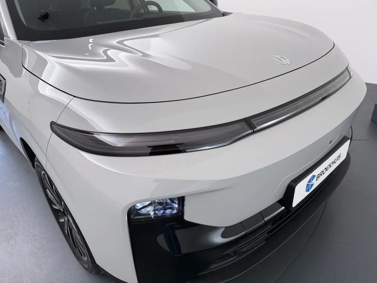 Design ProMax 67.1 kWh | €1000,- korting !! | Vanaf €499,- Private Lease per maand ! | Achteruitrijcamera | Apple Carplay/Android Auto|telefoonintegratie premium | Bestuurdersstoel verwa
