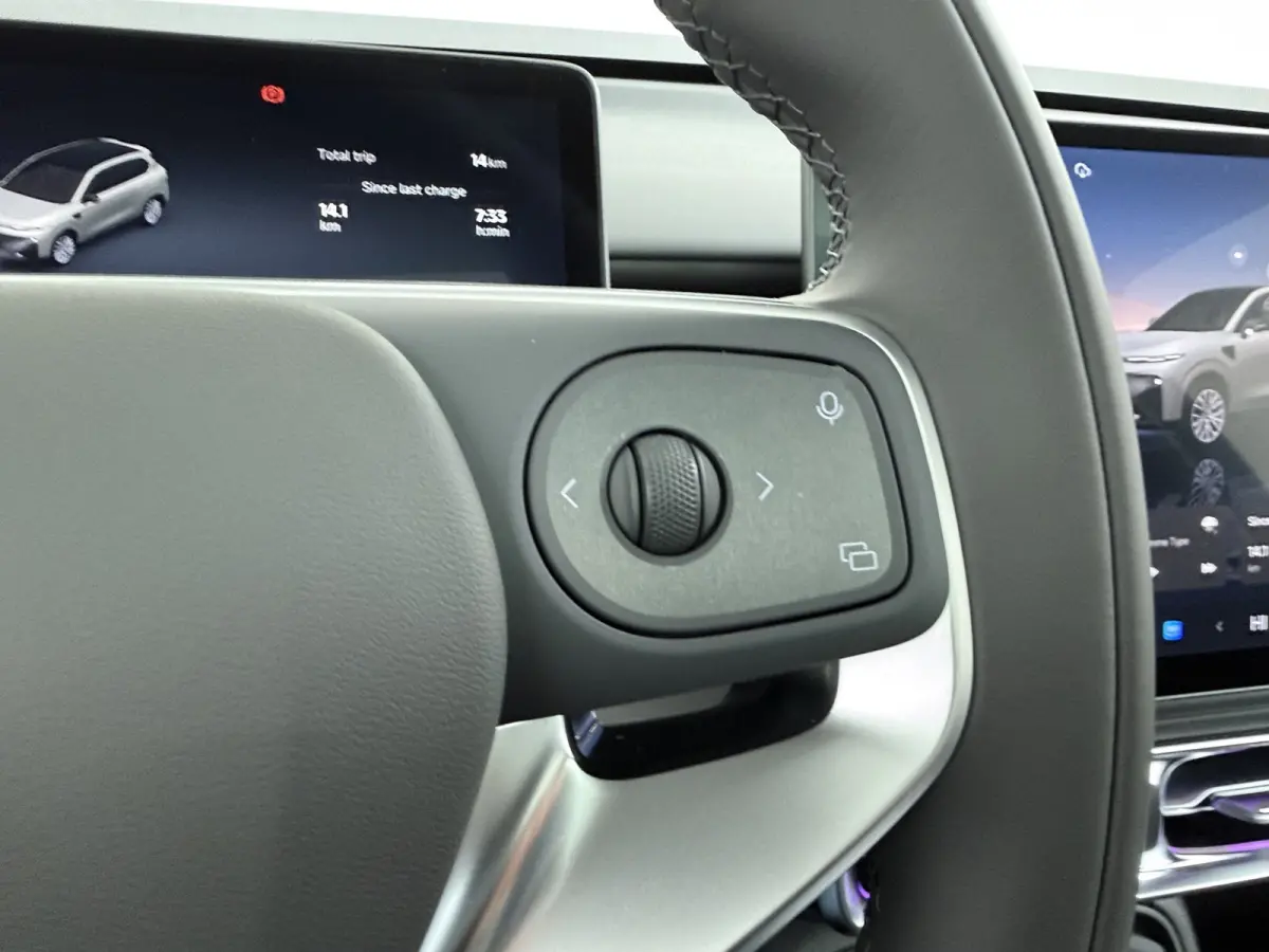 Design ProMax 67.1 kWh | €1000,- korting !! | Vanaf €499,- Private Lease per maand ! | Achteruitrijcamera | Apple Carplay/Android Auto|telefoonintegratie premium | Bestuurdersstoel verwa