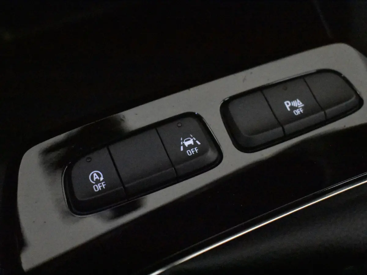 1.2T Elegance l 1e Eigenaar l Apple Car Play / Android l Camera l Parkeersensoren l Verkeersbord herkenning l