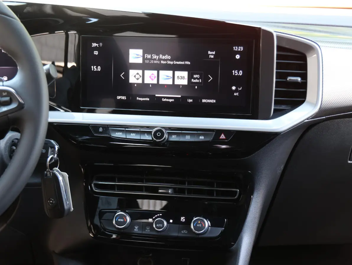 1.2 130pk Automaat GS | Navigatie | Apple Carplay & Android Auto | Camera | Climate control