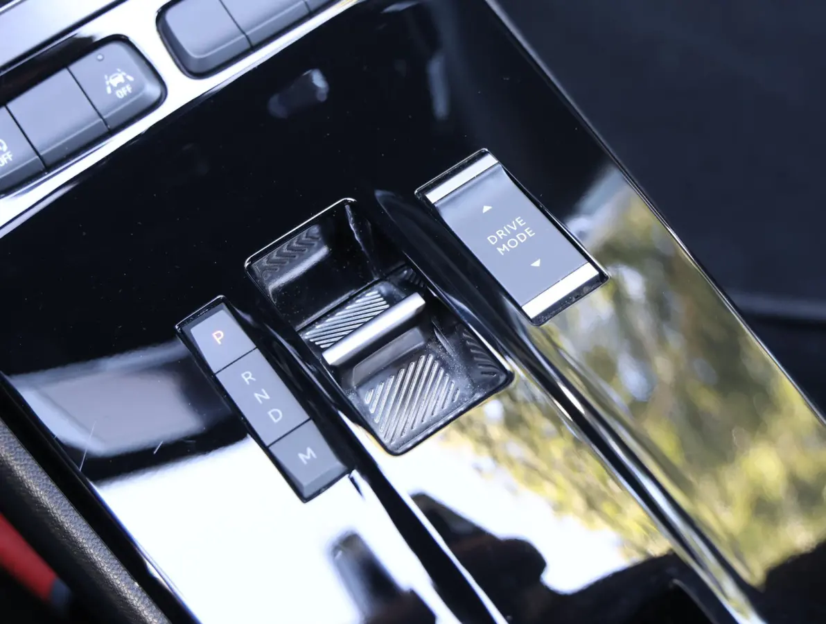 1.2 130pk Automaat GS | Navigatie | Apple Carplay & Android Auto | Camera | Climate control
