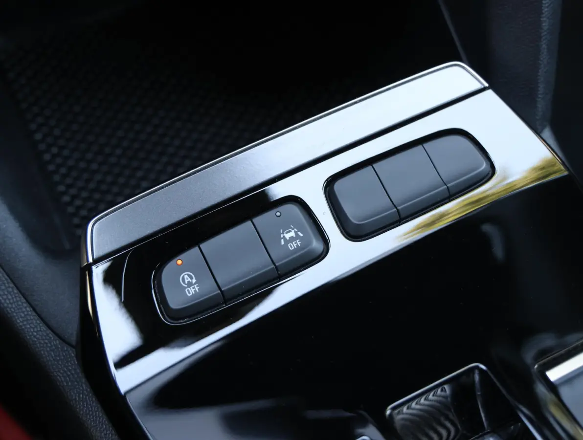 1.2 130pk Automaat GS | Navigatie | Apple Carplay & Android Auto | Camera | Climate control