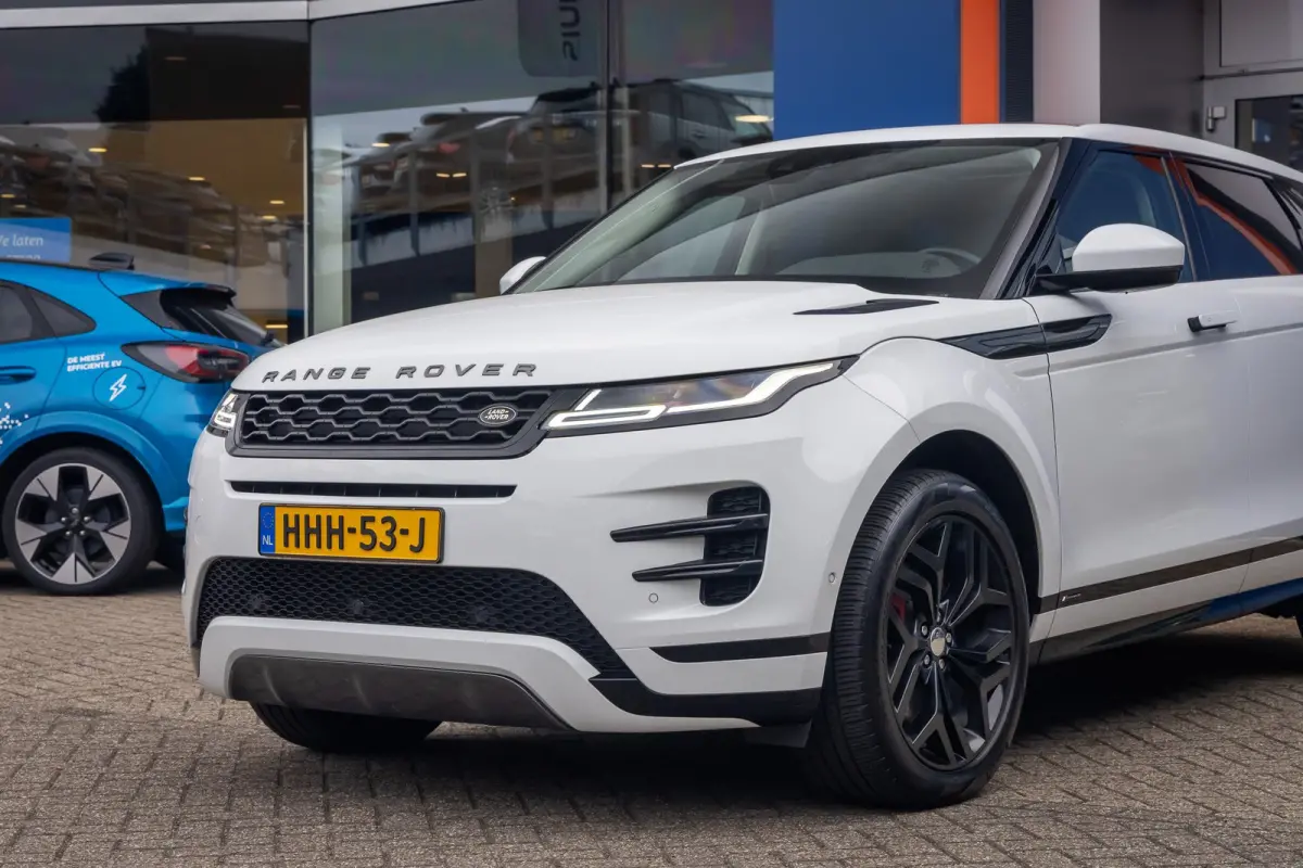 1.5 P300e AWD R-Dynamic SE | Apple Carplay/Android Auto | Panoramadak | Camera | Leder bekleding | Stoel/Stuur/ Voorruitverwarming Verwarming | Achteruitrijcamera | Apple Carplay/Android Aut