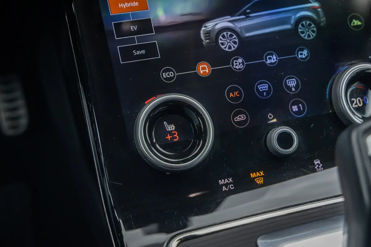 1.5 P300e AWD R-Dynamic SE | Apple Carplay/Android Auto | Panoramadak | Camera | Leder bekleding | Stoel/Stuur/ Voorruitverwarming Verwarming | Achteruitrijcamera | Apple Carplay/Android Aut