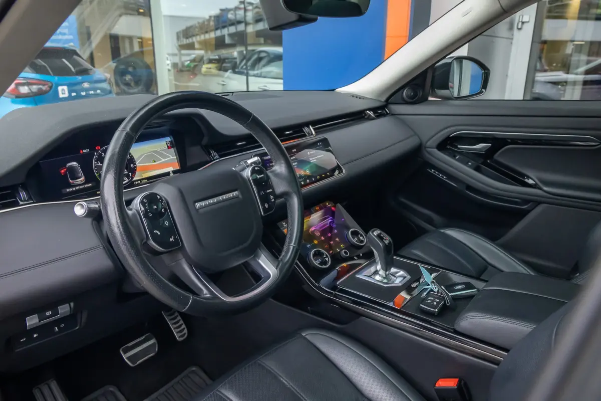 1.5 P300e AWD R-Dynamic SE | Apple Carplay/Android Auto | Panoramadak | Camera | Leder bekleding | Stoel/Stuur/ Voorruitverwarming Verwarming | Achteruitrijcamera | Apple Carplay/Android Aut