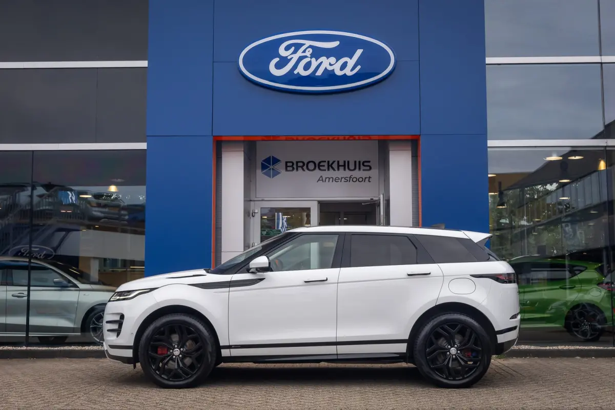 1.5 P300e AWD R-Dynamic SE | Apple Carplay/Android Auto | Panoramadak | Camera | Leder bekleding | Stoel/Stuur/ Voorruitverwarming Verwarming | Achteruitrijcamera | Apple Carplay/Android Aut