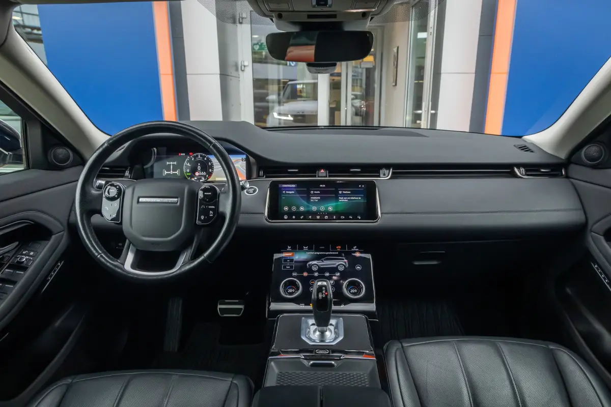 1.5 P300e AWD R-Dynamic SE | Apple Carplay/Android Auto | Panoramadak | Camera | Leder bekleding | Stoel/Stuur/ Voorruitverwarming Verwarming | Achteruitrijcamera | Apple Carplay/Android Aut