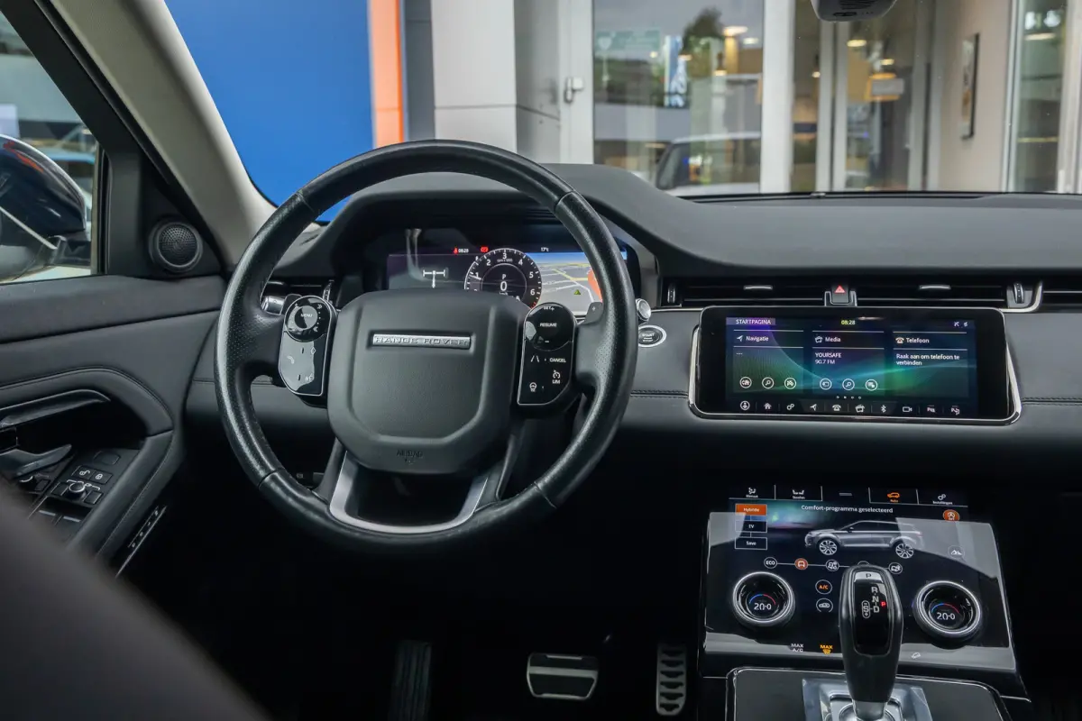1.5 P300e AWD R-Dynamic SE | Apple Carplay/Android Auto | Panoramadak | Camera | Leder bekleding | Stoel/Stuur/ Voorruitverwarming Verwarming | Achteruitrijcamera | Apple Carplay/Android Aut