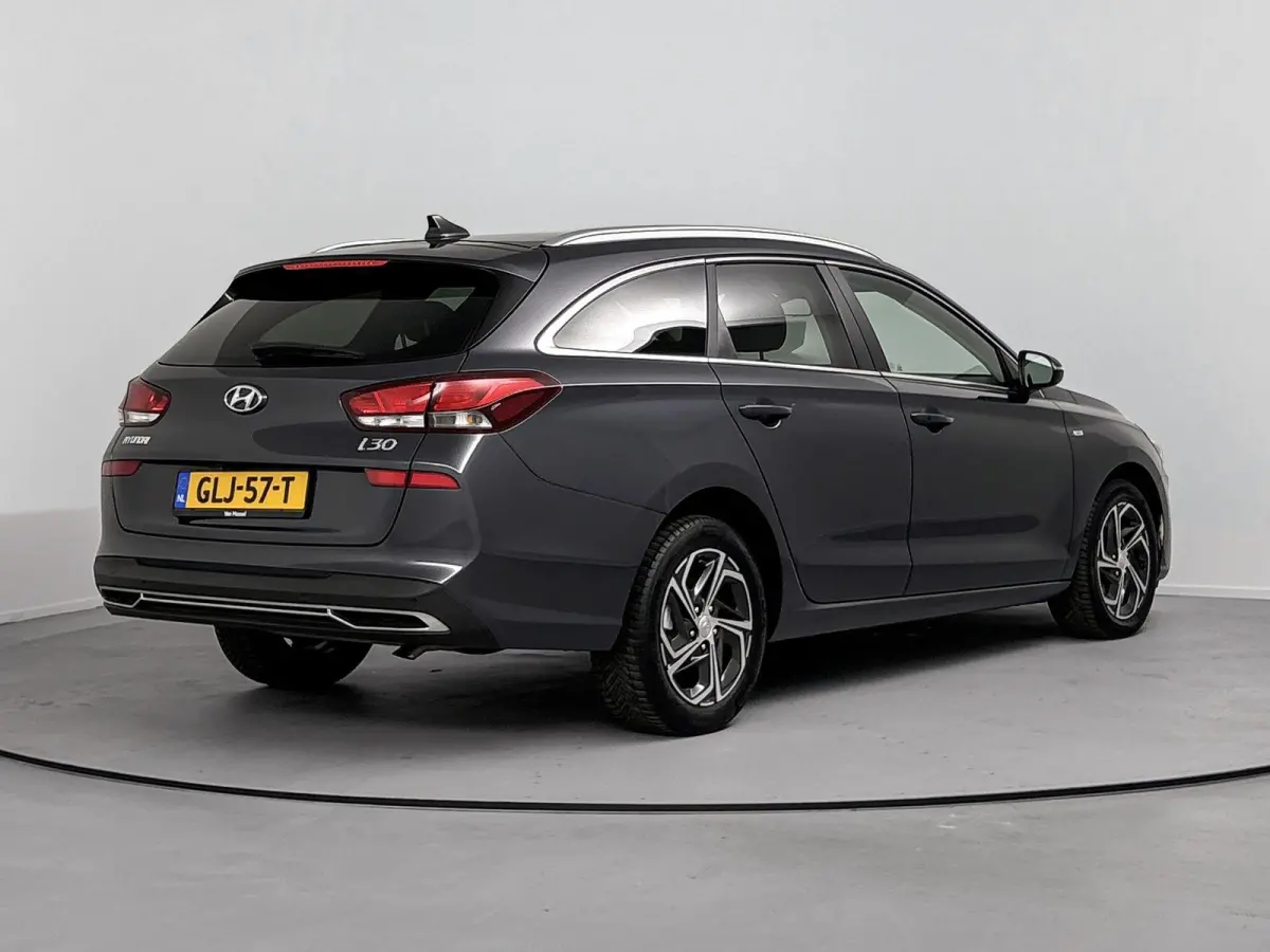 1.0 T-GDi MHEV Comfort Apple Carplay | Android Auto | Lane Assist | Cruise Control | Achteruitrijcamera | Parkeersensoren Achter | Navigatie
