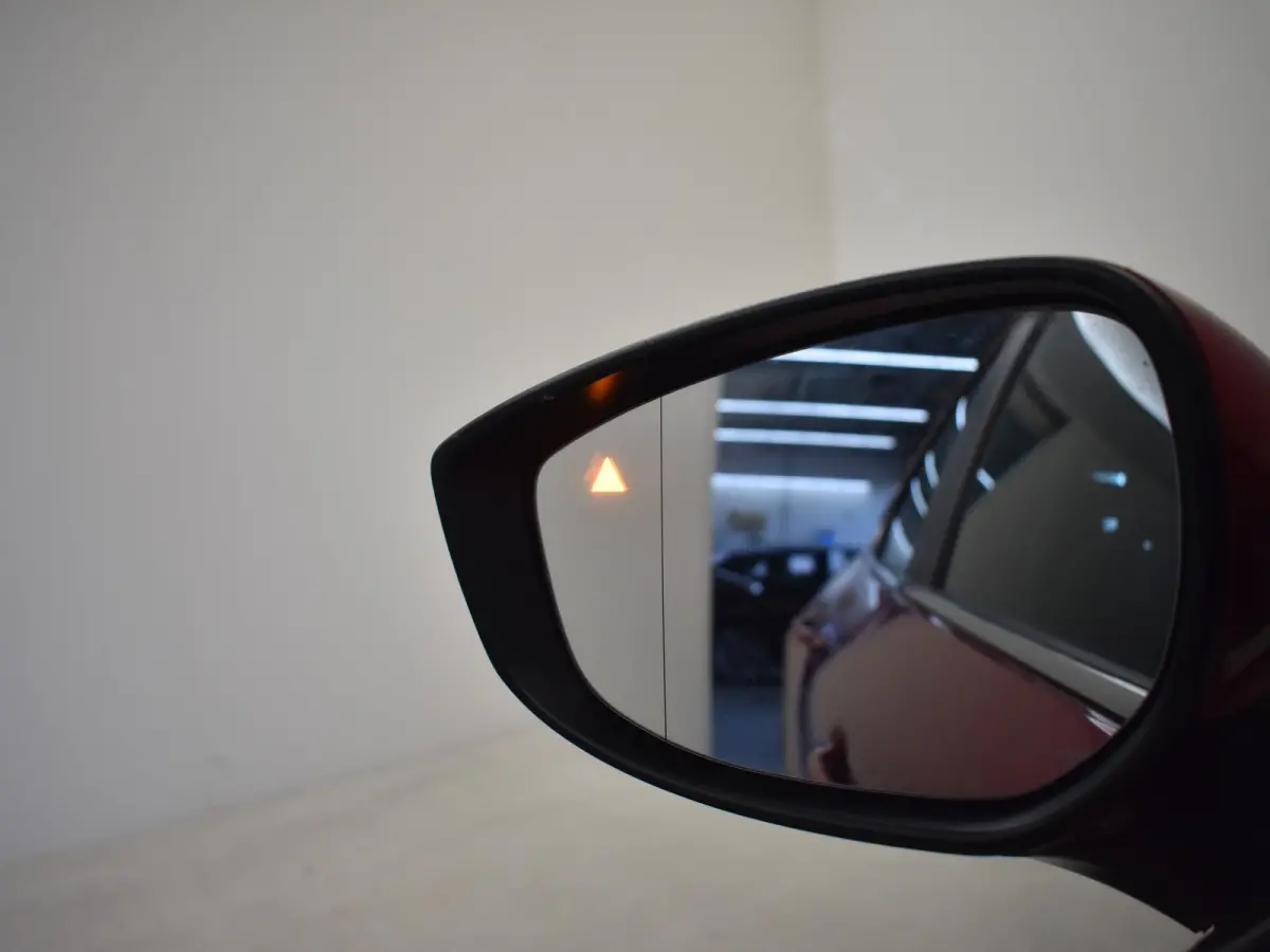 2.0 e-SkyActiv-G M Hybrid 122Pk l 1e Eigenaar l Dealeronderhouden l Dodehoek l Navi l PDC l Adapt. Cr Control l Head Up Display l