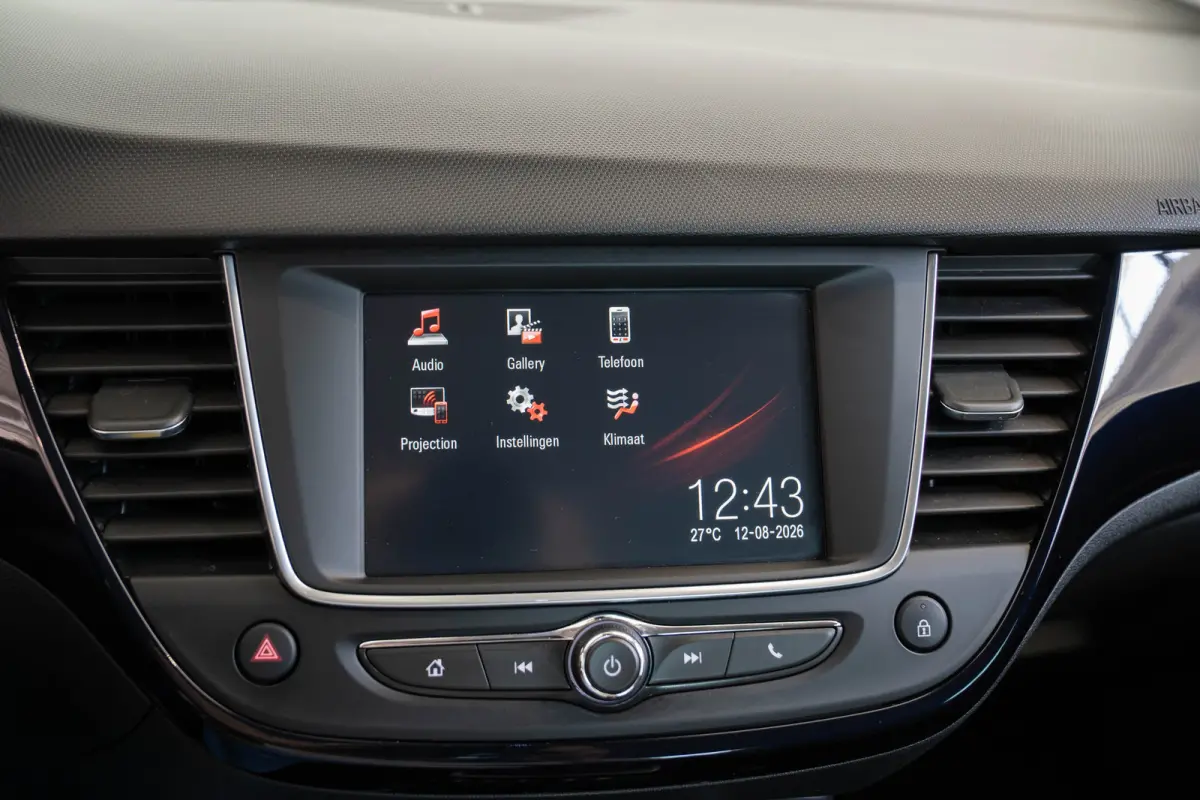 1.2 Turbo 120 Jaar Edition | Climate Controle | Camera | Apple Carplay & Android Auto | Parkeersensoren | Lichtmetalen velgen |