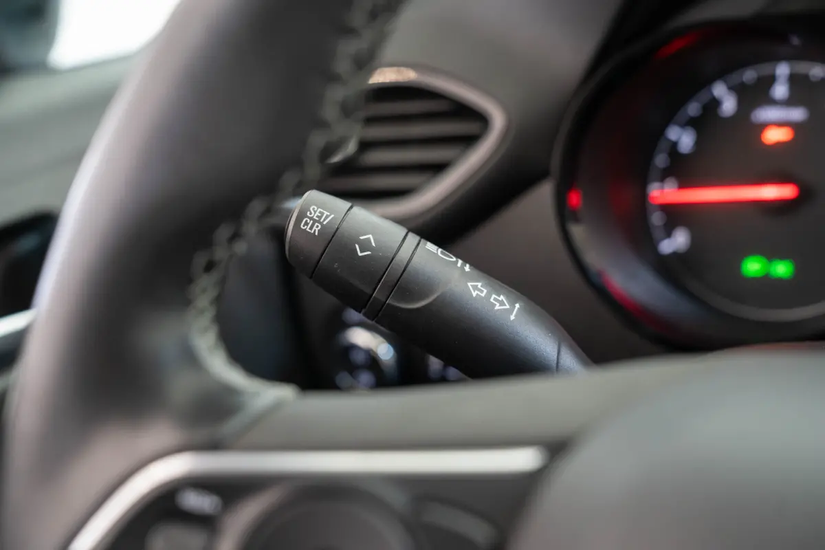 1.2 Turbo 120 Jaar Edition | Climate Controle | Camera | Apple Carplay & Android Auto | Parkeersensoren | Lichtmetalen velgen |