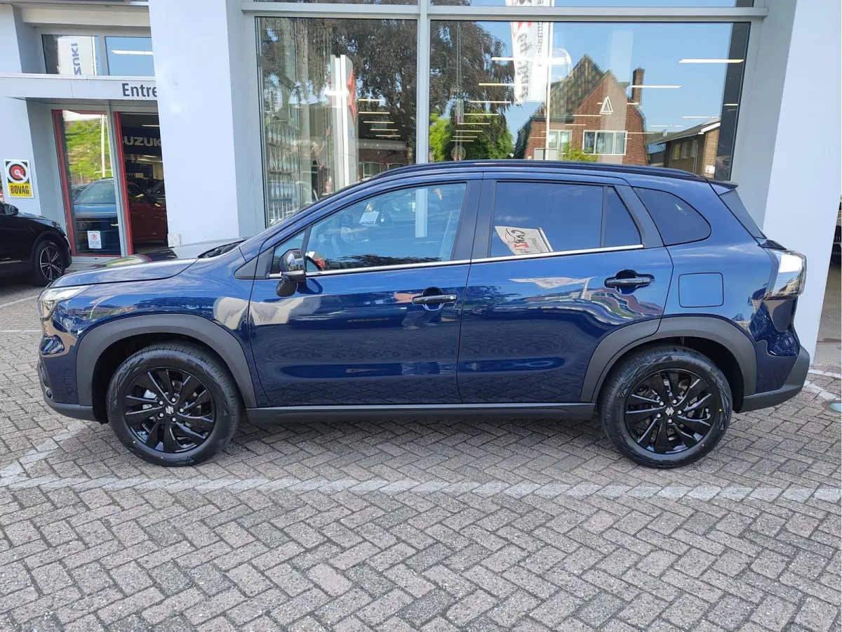 1.4 BOOSTERJET SE 60 SMART HYBRID Direct Leverbaar | Tot 10 JAAR GARANTIE!  Inclusief € 2.250,- Voorraad Voordeel