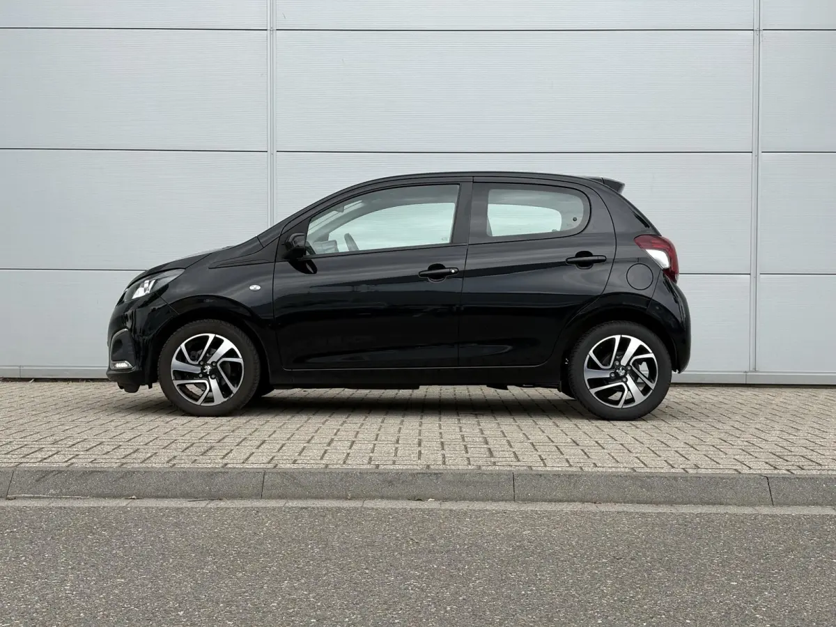 1.0 e-VTi Blue Lease Executive | Camera | Cruise Control | Climate Control | Apple Carplay/Android Auto
