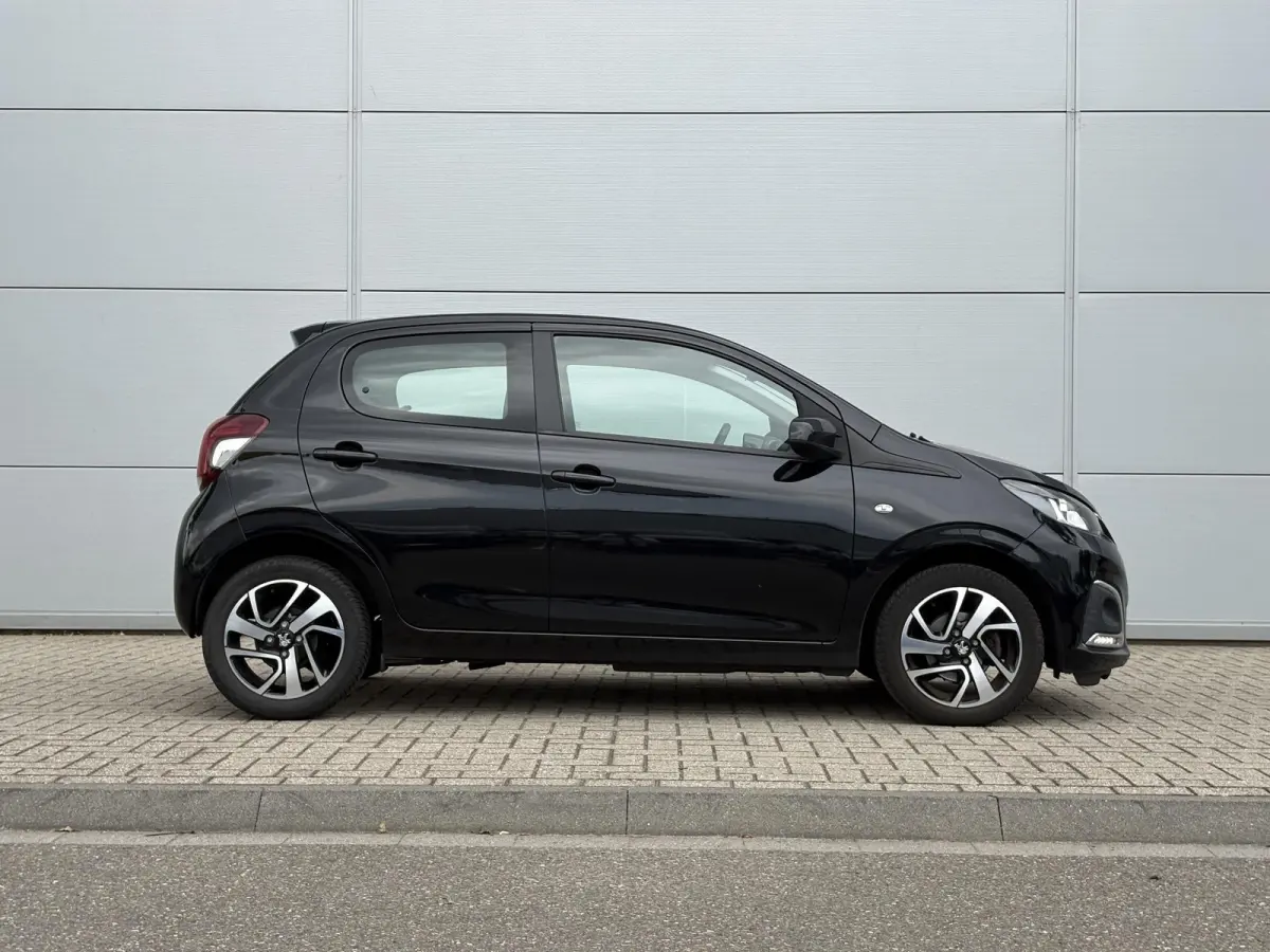 1.0 e-VTi Blue Lease Executive | Camera | Cruise Control | Climate Control | Apple Carplay/Android Auto