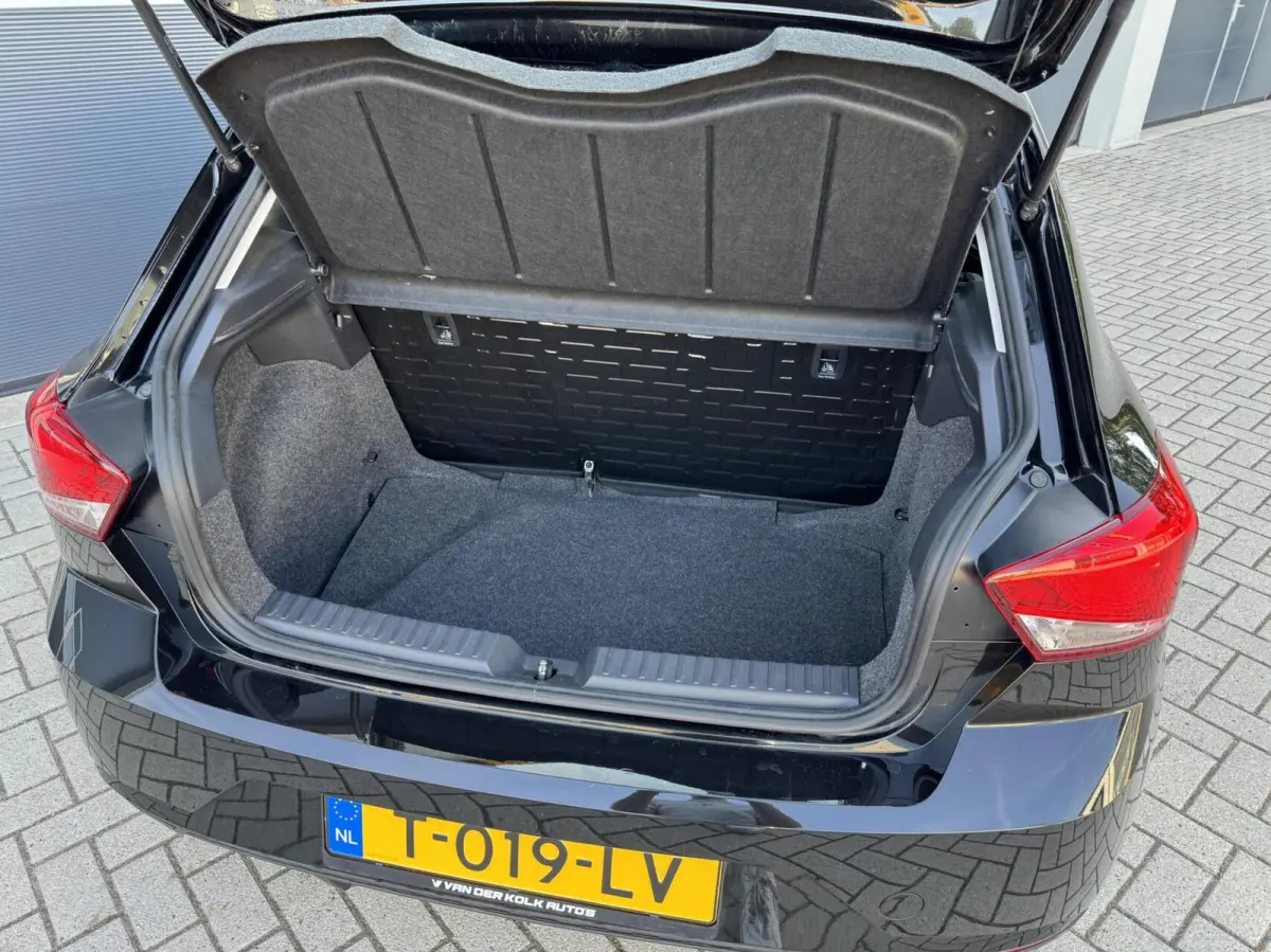 1.0 Reference | Cruise | LED | AIrco | Carplay | DAB